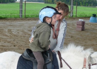 马恩河儿童骑马课程 